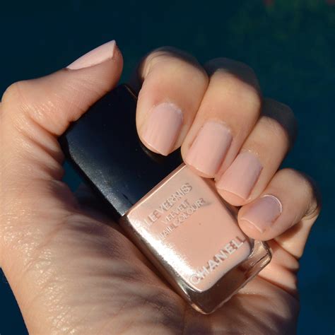 chanel pink velvet polish|Chanel nail polish reviews.